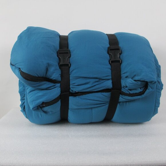 L. L. BEAN FLANNEL-LINED 20° CAMP SLEEPING BAG - Picture 9 of 13